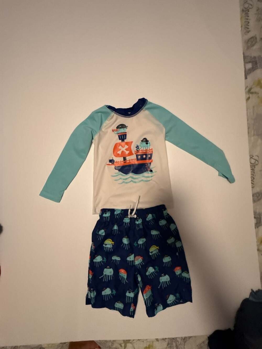 The Children's Place Boys Toddler Long Sleeve Rashguard and Swim Trunk 2 Piece S